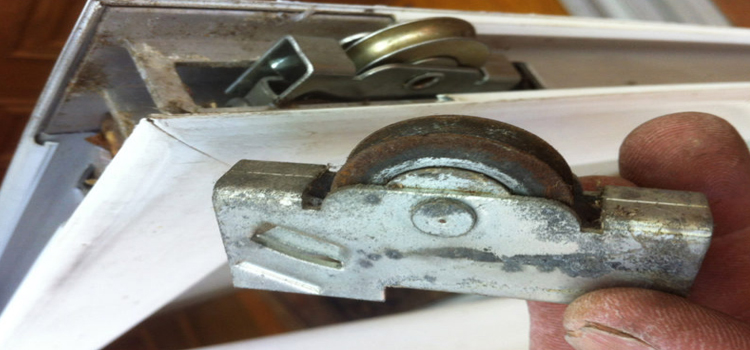screen door roller repair in Oxnard
